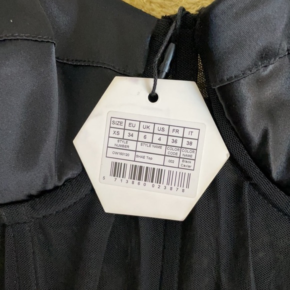 Shae Puff Top in Black Caviar
OW Intimates
XS 4 - Picture 7 of 7